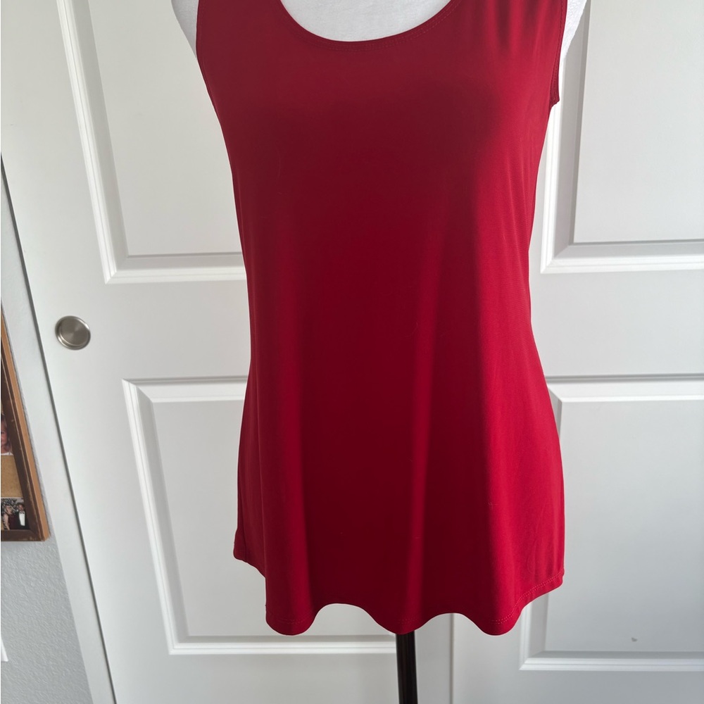 CLARA SUNWOO Red Sleeveless Fitted Tank Top - Fit is more of a M medium